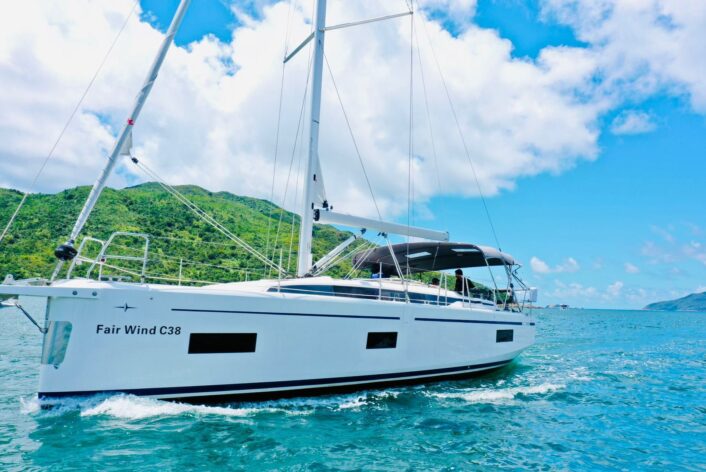 Bavaria C38 2025 4 Bavaria C38 - Bavaria C38 003