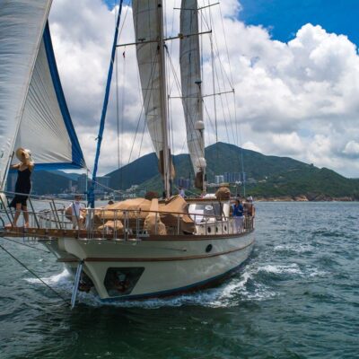 Lady Lorraine - Hong Kong Boating